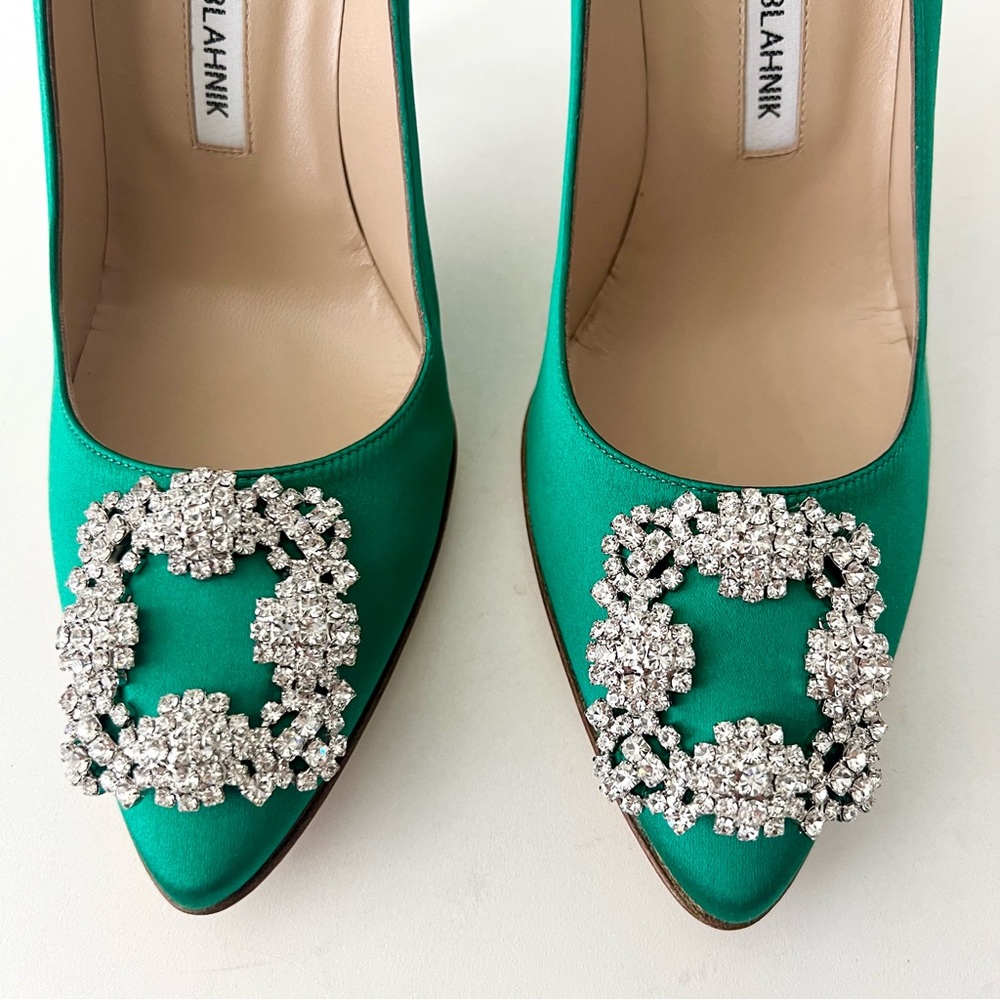 Manolo Blahnik Green Heels with Embellished Buckle - Picture 3 of 14
